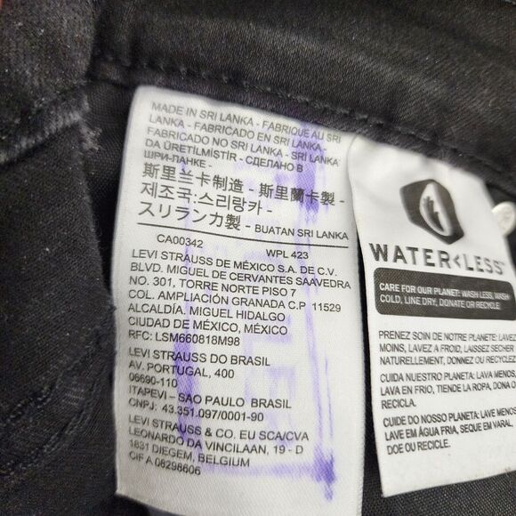 Levis Strauss Womens Jeans Size 32 L30 721 High Rise Skinny Denim Black Stretch - Picture 10 of 11